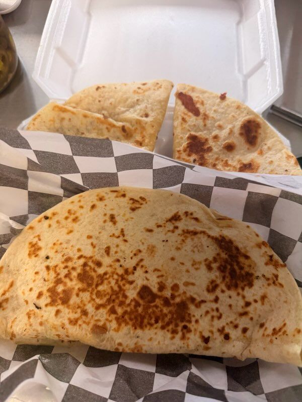 4 Quesadillas